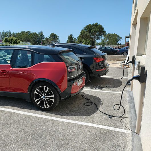 Installation de bornes de recharge électriques à Aix-en-Provence